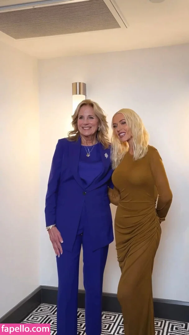 Christina Aguilera Onlyfans Photo Gallery 