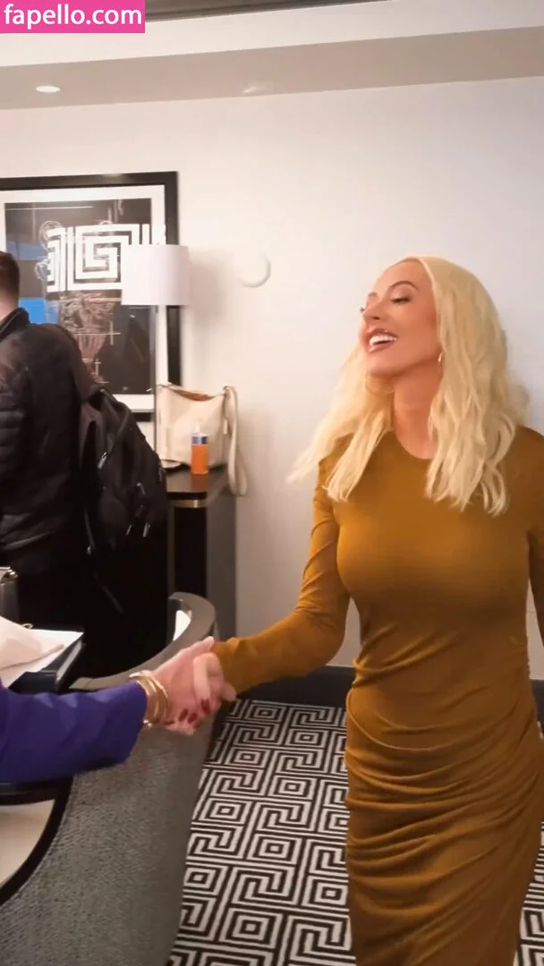 Christina Aguilera Onlyfans Photo Gallery 