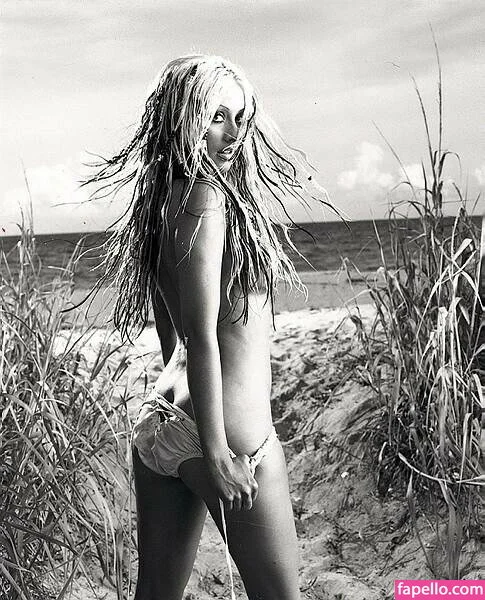 Christina Aguilera Onlyfans Photo Gallery 