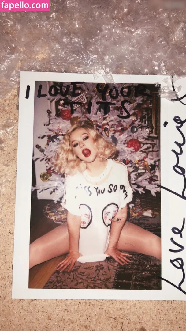 Christina Aguilera Onlyfans Photo Gallery 