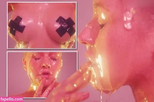 Christina Aguilera Onlyfans Photo Gallery 