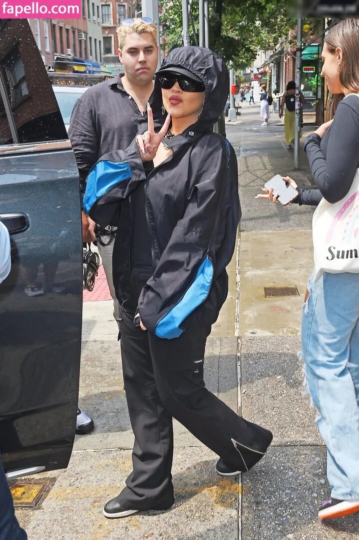 Christina Aguilera Onlyfans Photo Gallery 