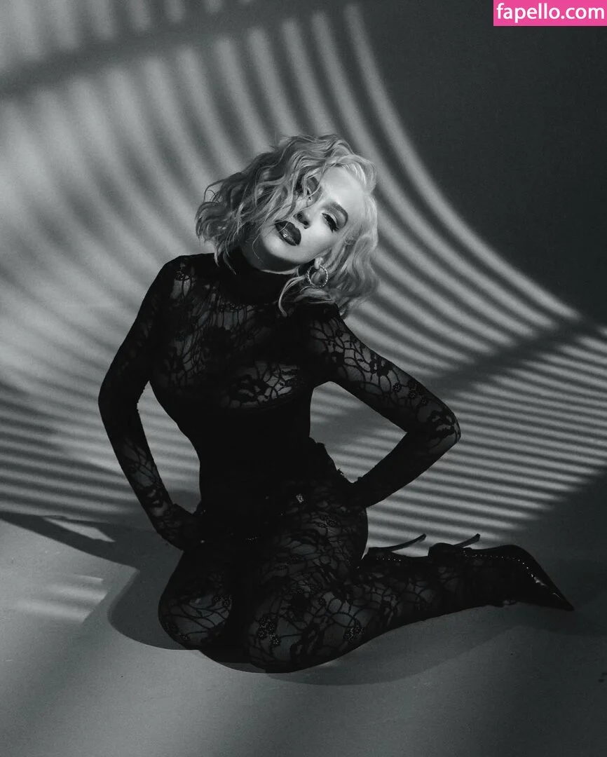 Christina Aguilera Onlyfans Photo Gallery 