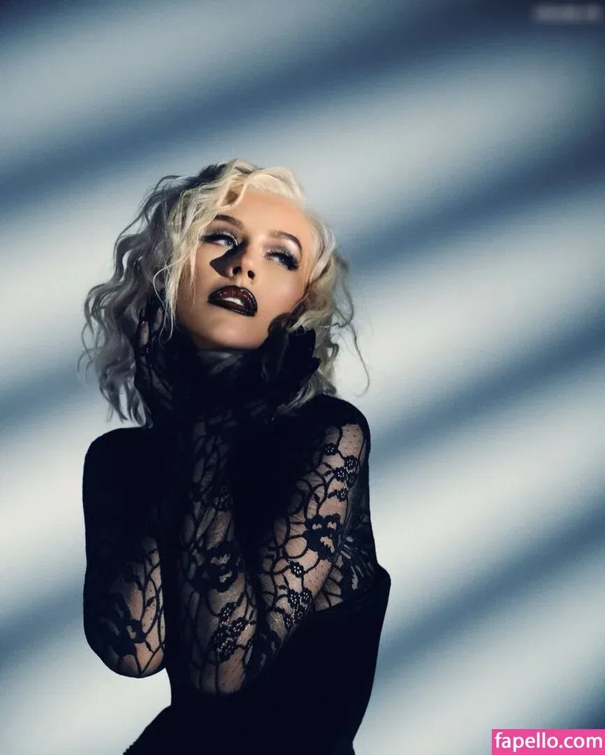 Christina Aguilera Onlyfans Photo Gallery 