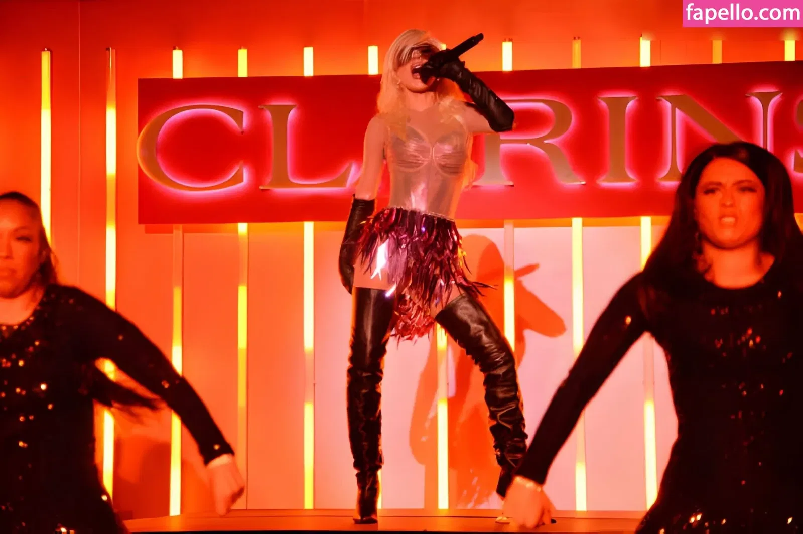 Christina Aguilera Onlyfans Photo Gallery 