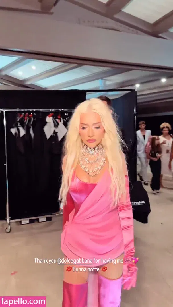 Christina Aguilera Onlyfans Photo Gallery 