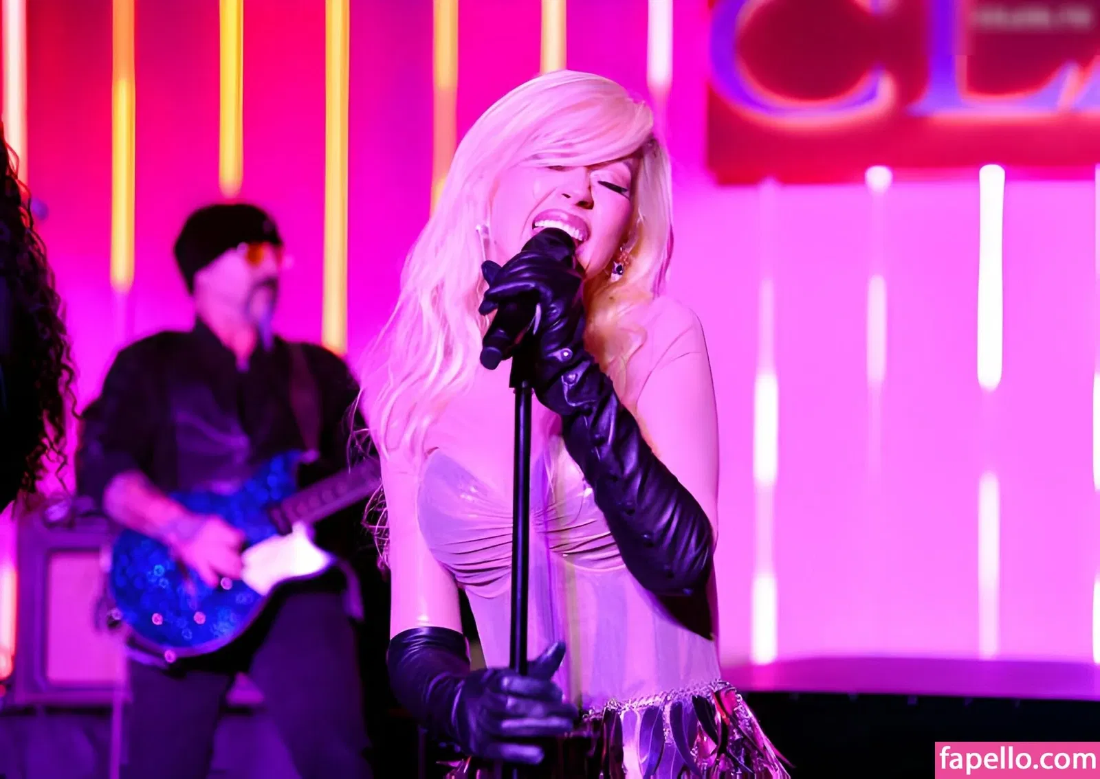 Christina Aguilera Onlyfans Photo Gallery 