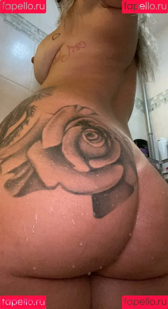 Yourfavemom Onlyfans Photo Gallery 