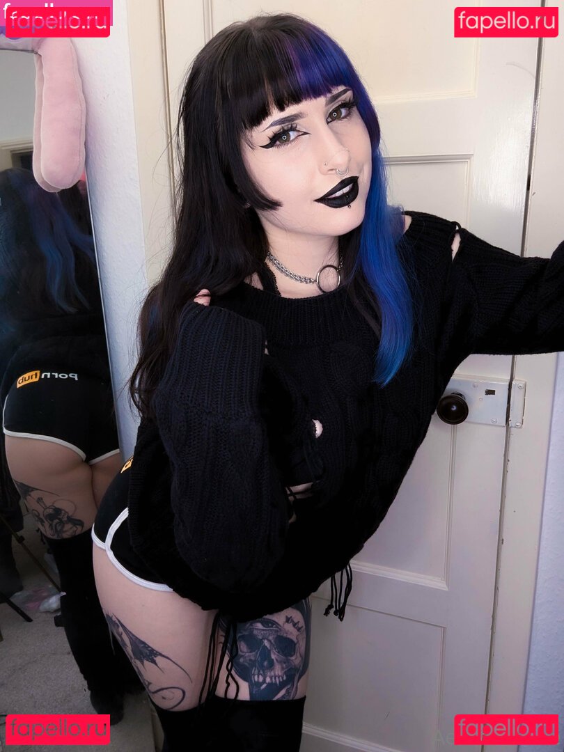 aestraazure Nude Onlyfans Photo 17