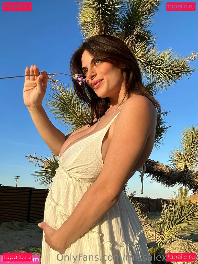 missalexapearl Onlyfans Photo Gallery 