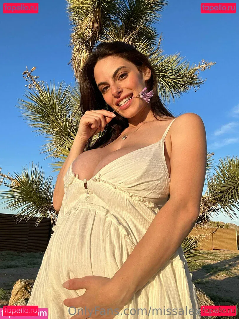 missalexapearl Onlyfans Photo Gallery 