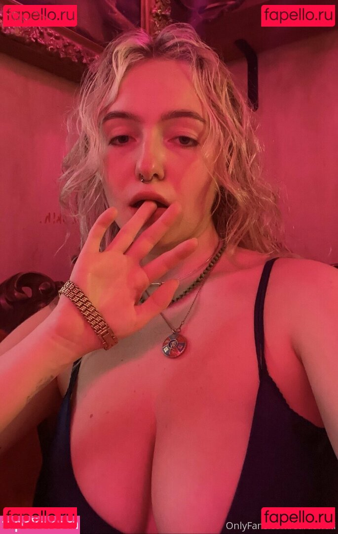 ratisuraja Nude Onlyfans Photo 51
