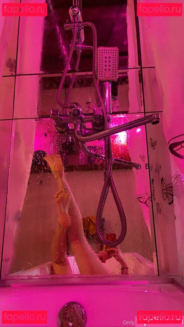 ratisuraja Nude Onlyfans Photo 45