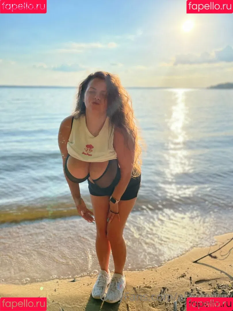 Alaura Grey Onlyfans Photo Gallery 