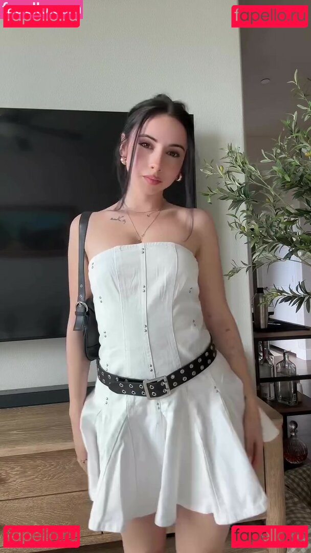 ines.roml Nude Onlyfans Photo 25