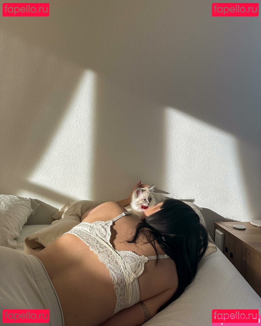 ines.roml Nude Onlyfans Photo 16