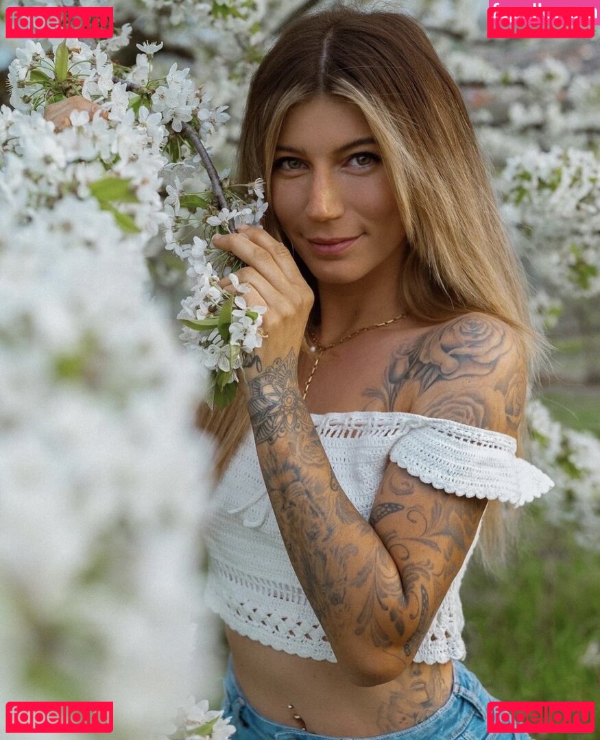 Julia Schäfer Nude Onlyfans Photo 43