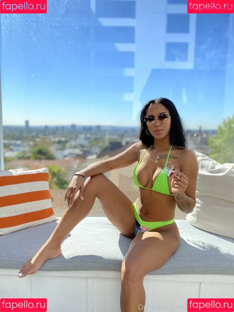 Harley Dean Onlyfans Photo Gallery 