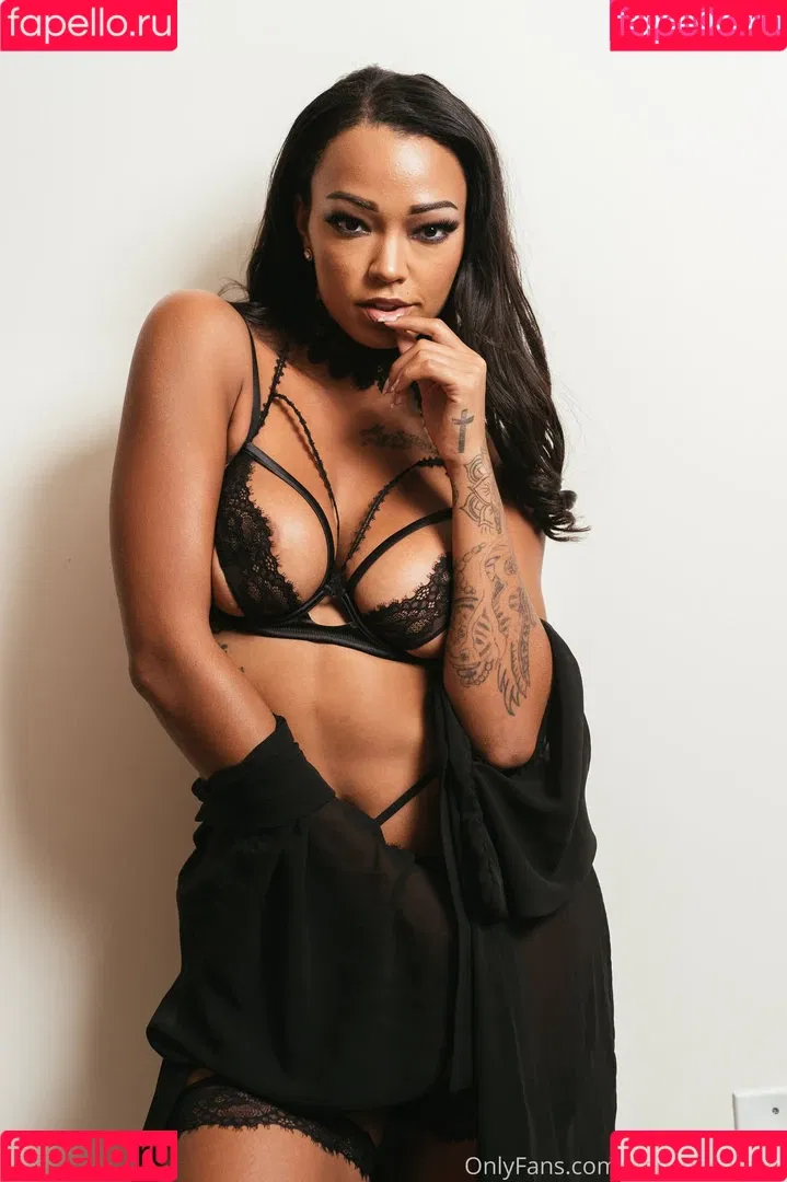 Harley Dean Onlyfans Photo Gallery 