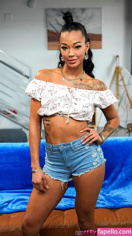 Harley Dean Onlyfans Photo Gallery 