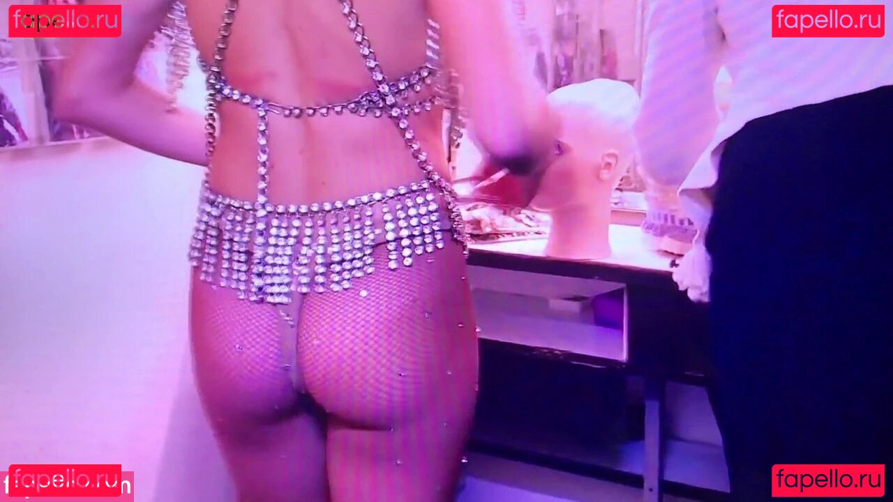 Sarah Holden Nude Onlyfans Photo 11