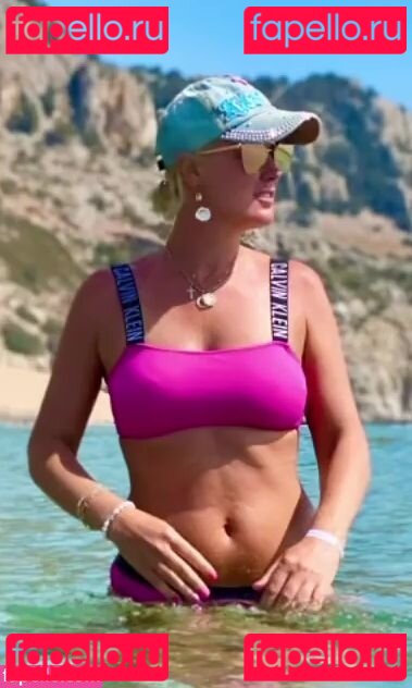 Kamilla Senjo Nude Onlyfans Photo 48
