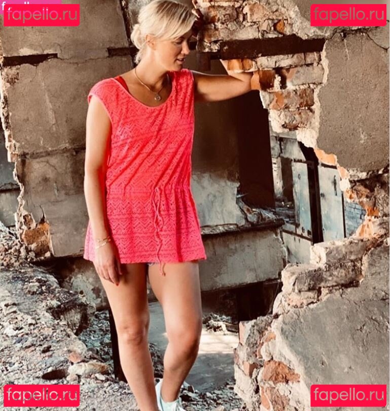 Kamilla Senjo Nude Onlyfans Photo 40