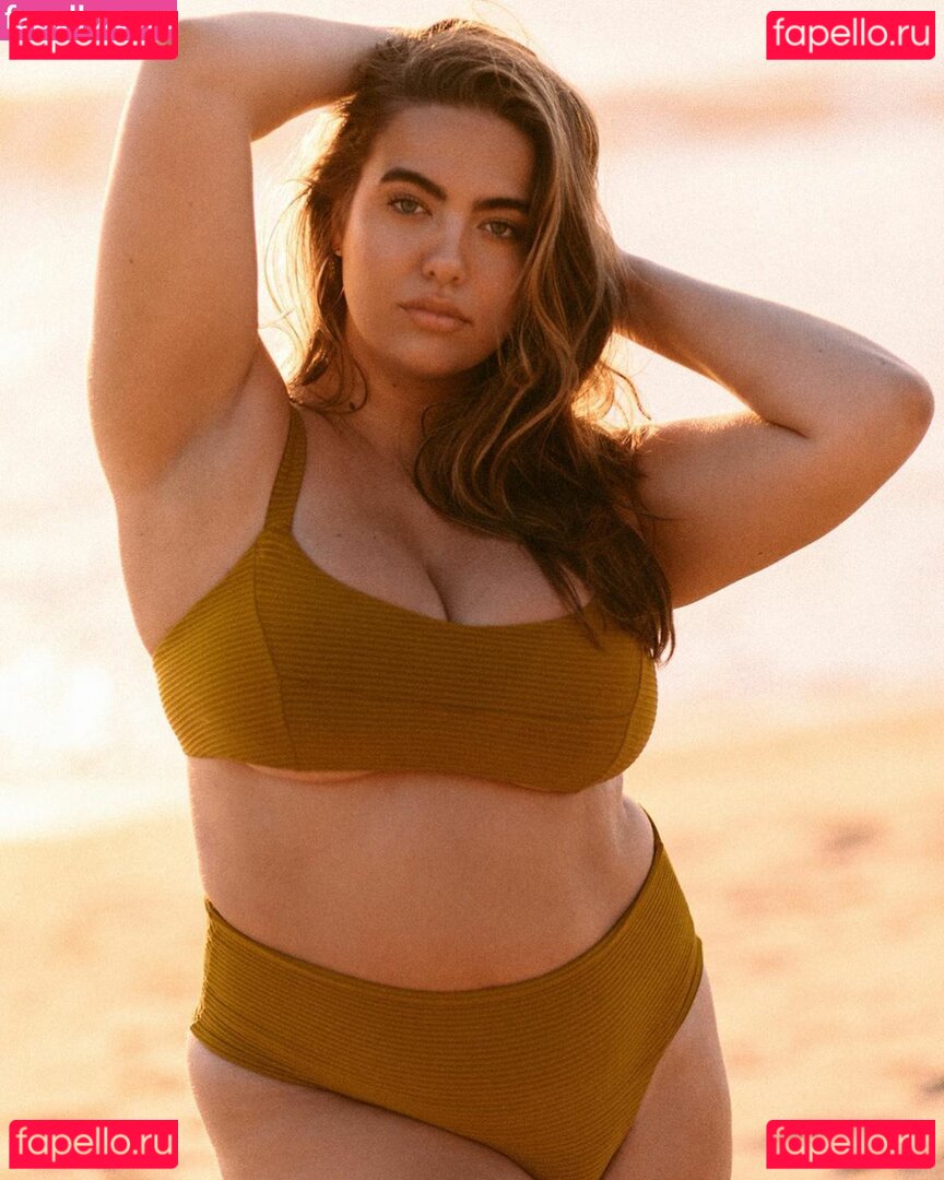 Julia Berit Nude Onlyfans Photo 17