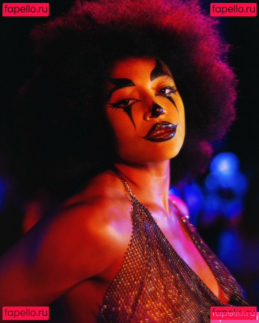 Amandla Stenberg Nude Onlyfans Photo 50