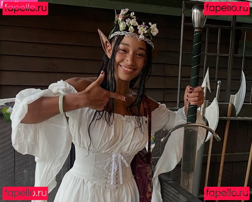 Amandla Stenberg Nude Onlyfans Photo 26