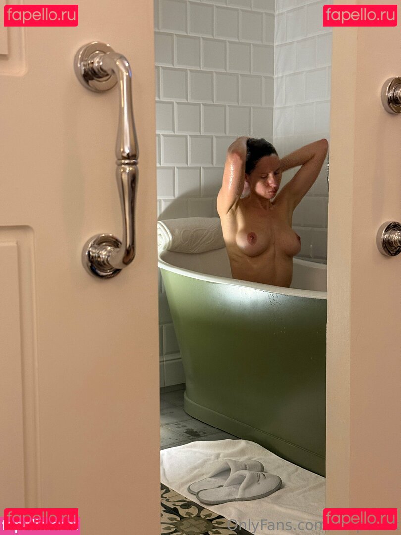 Irin Poliak Nude Onlyfans Photo 4