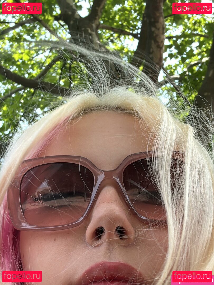 sarahtonin Nude Onlyfans Photo 32