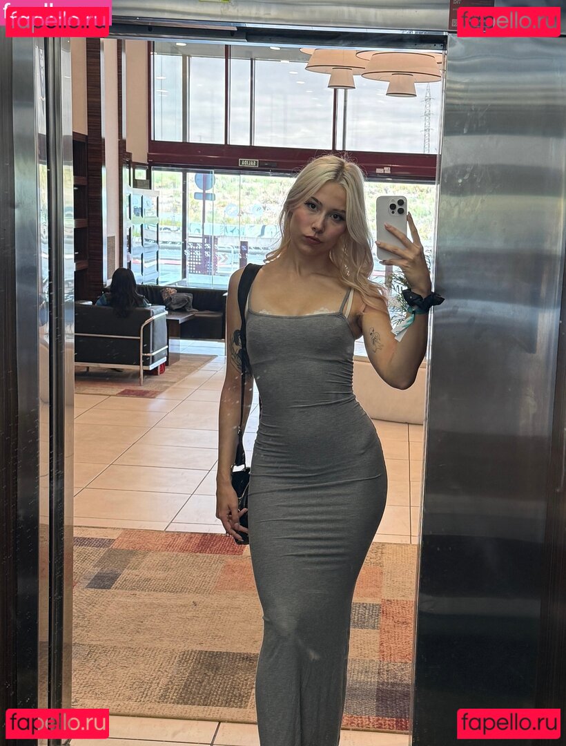sarahtonin Nude Onlyfans Photo 20