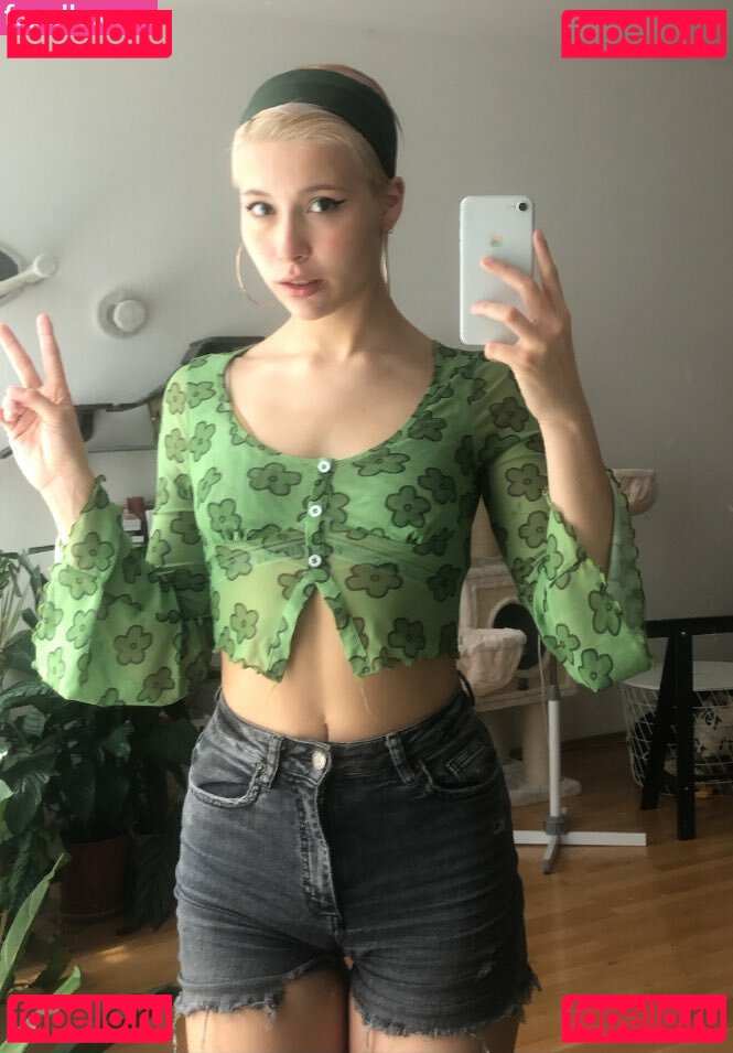 sarahtonin Nude Onlyfans Photo 15