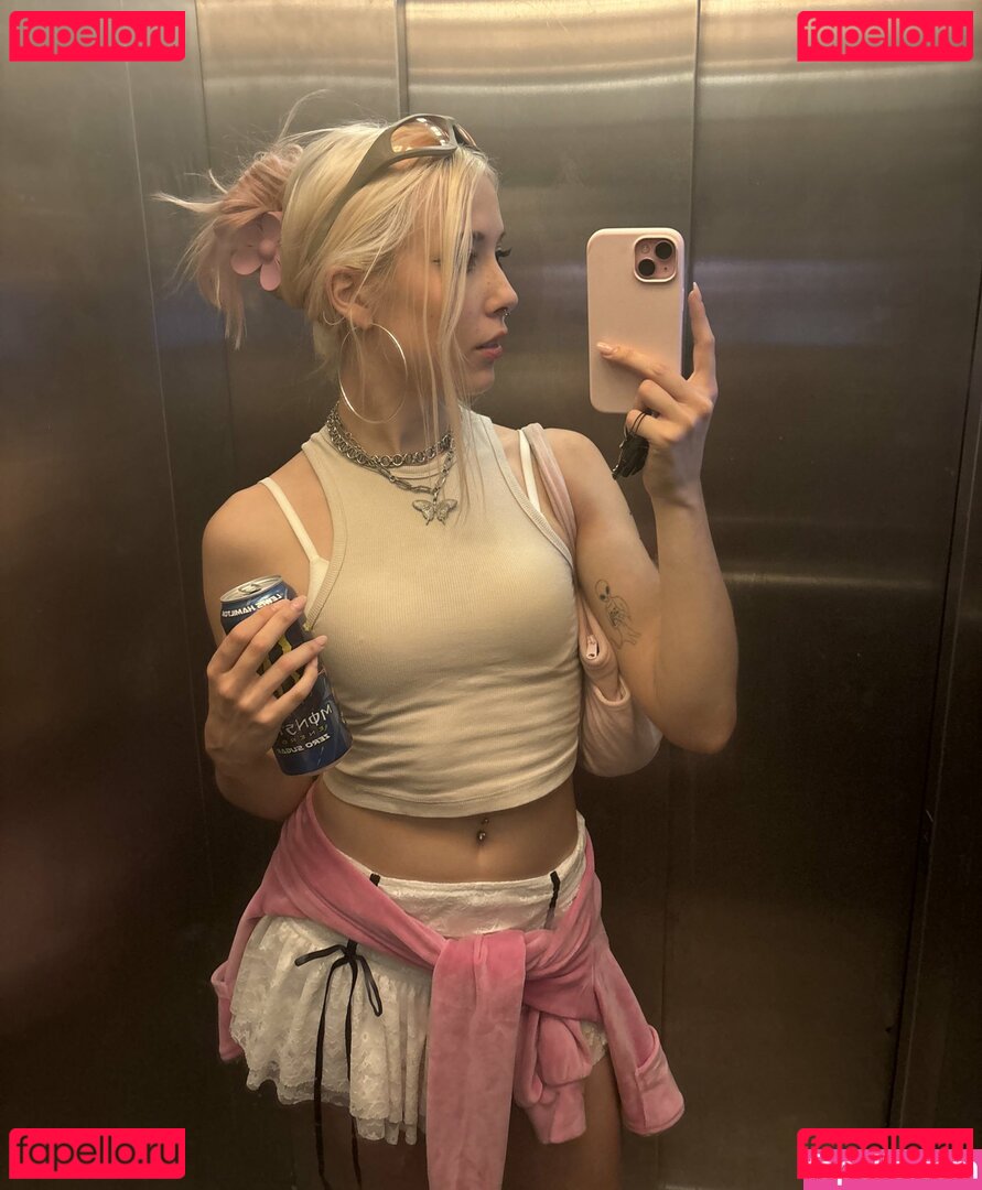 sarahtonin Nude Onlyfans Photo 10