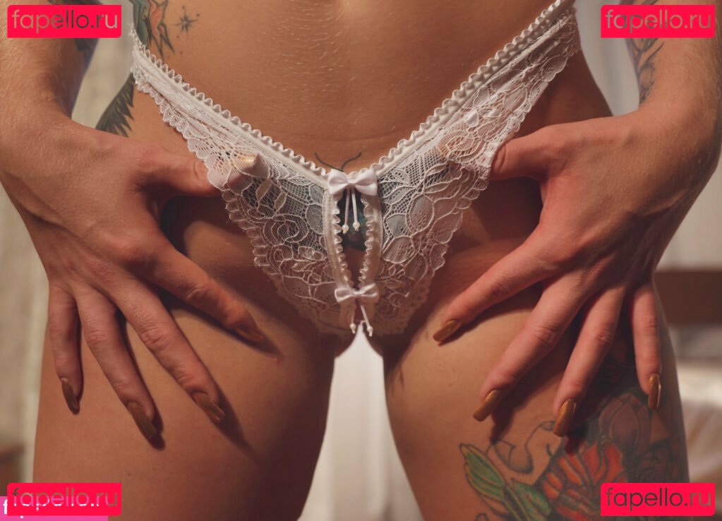 Carla Cardille Nude Onlyfans Photo 7