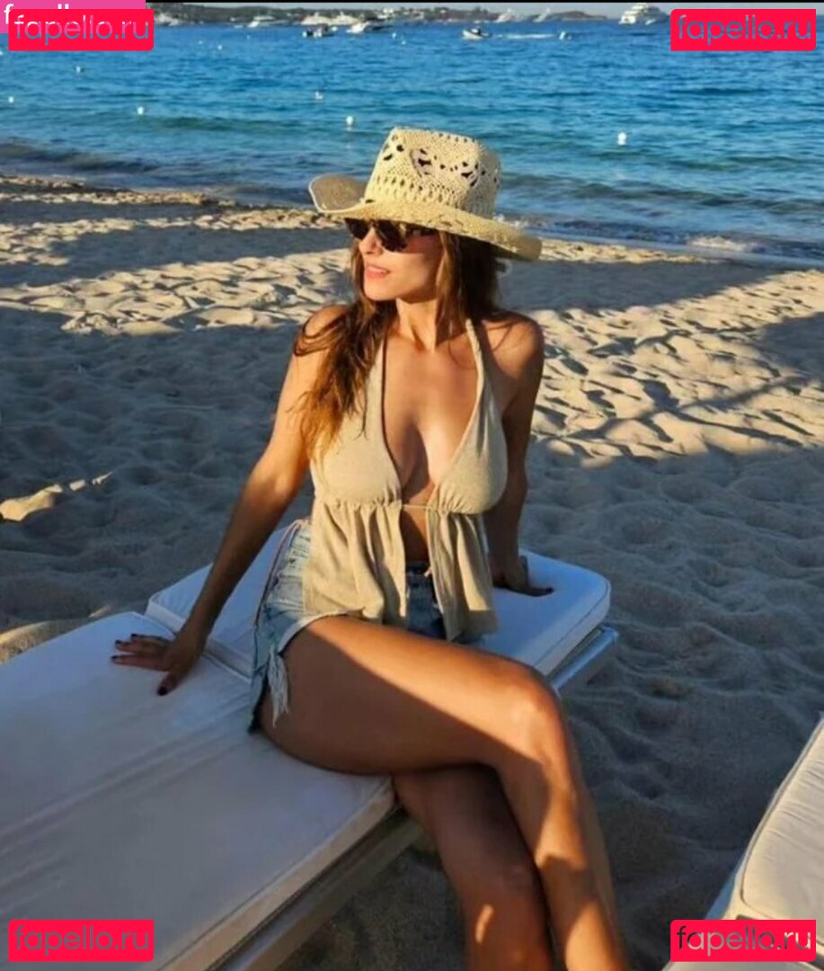Mariana Monteiro Nude Onlyfans Photo 27