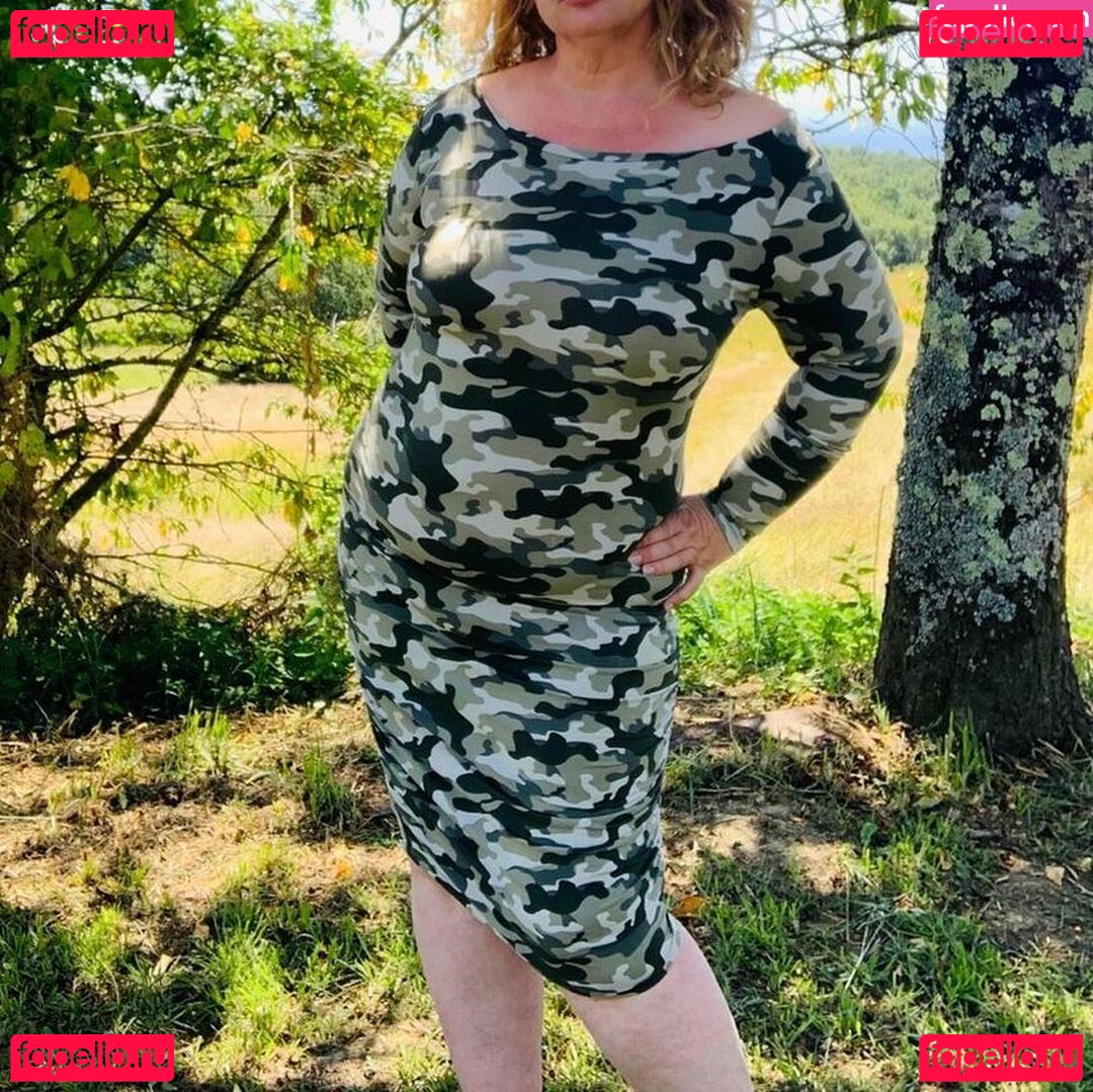Sassy Green Nude Onlyfans Photo 45