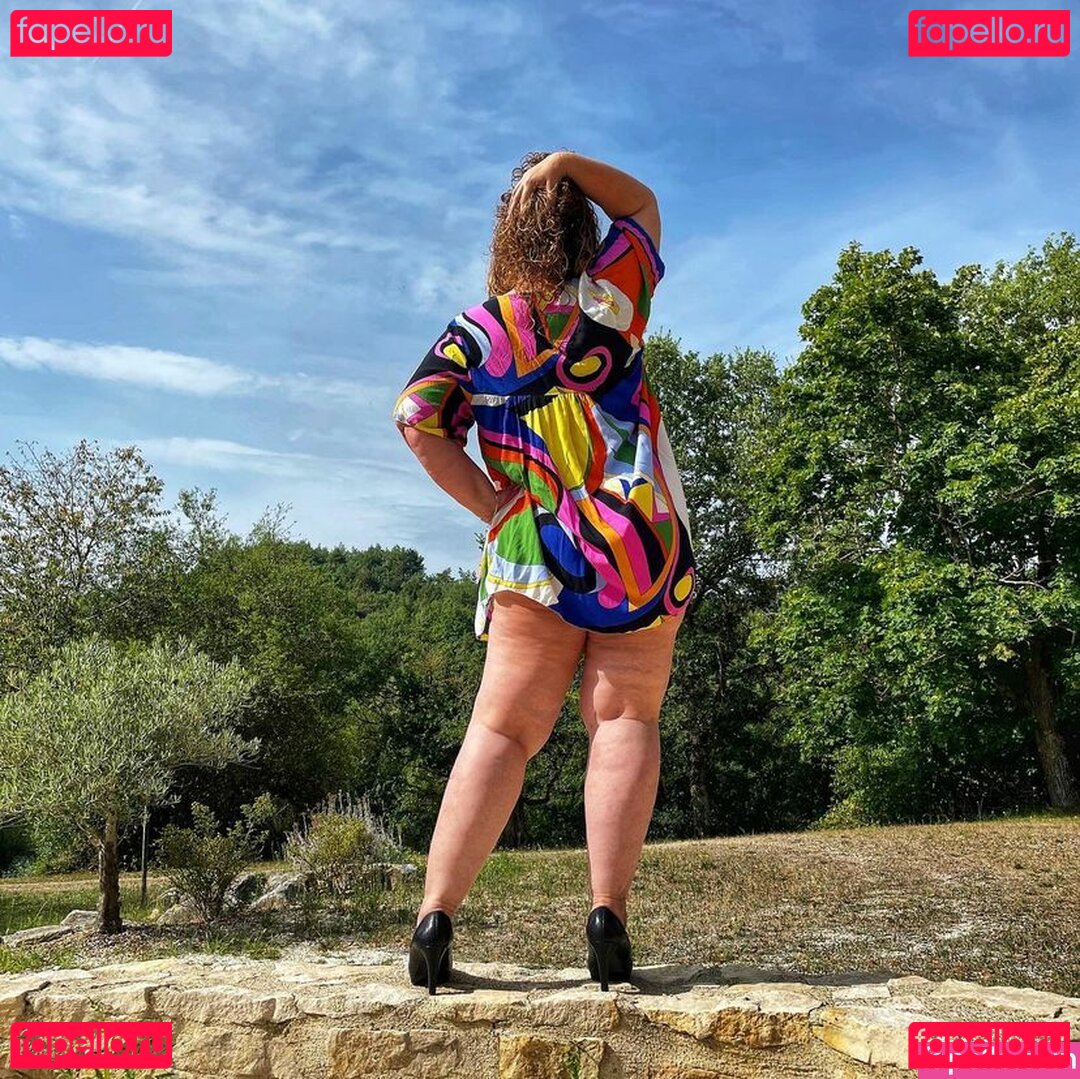 Sassy Green Nude Onlyfans Photo 29