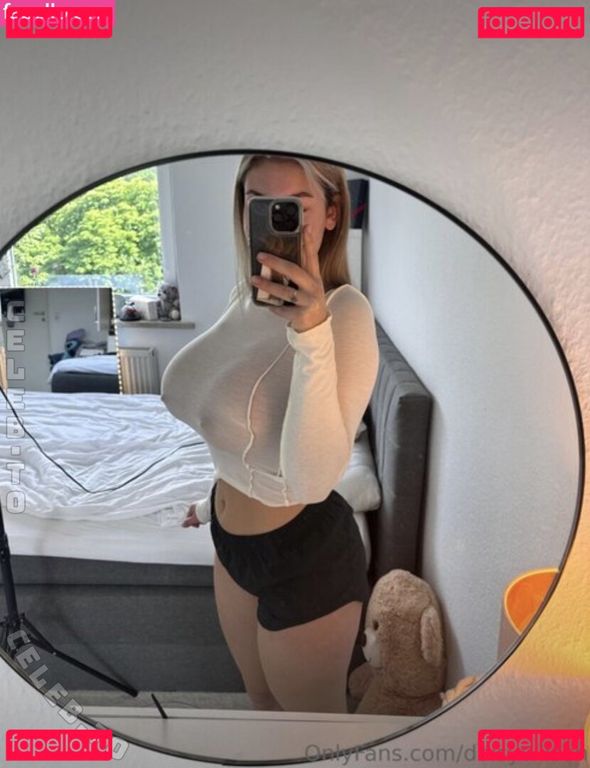Daisy Wilson Nude Onlyfans Photo 5