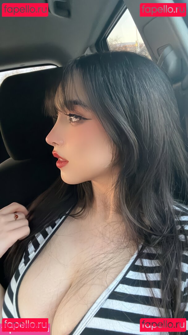 Suakirin Nude Onlyfans Photo 9