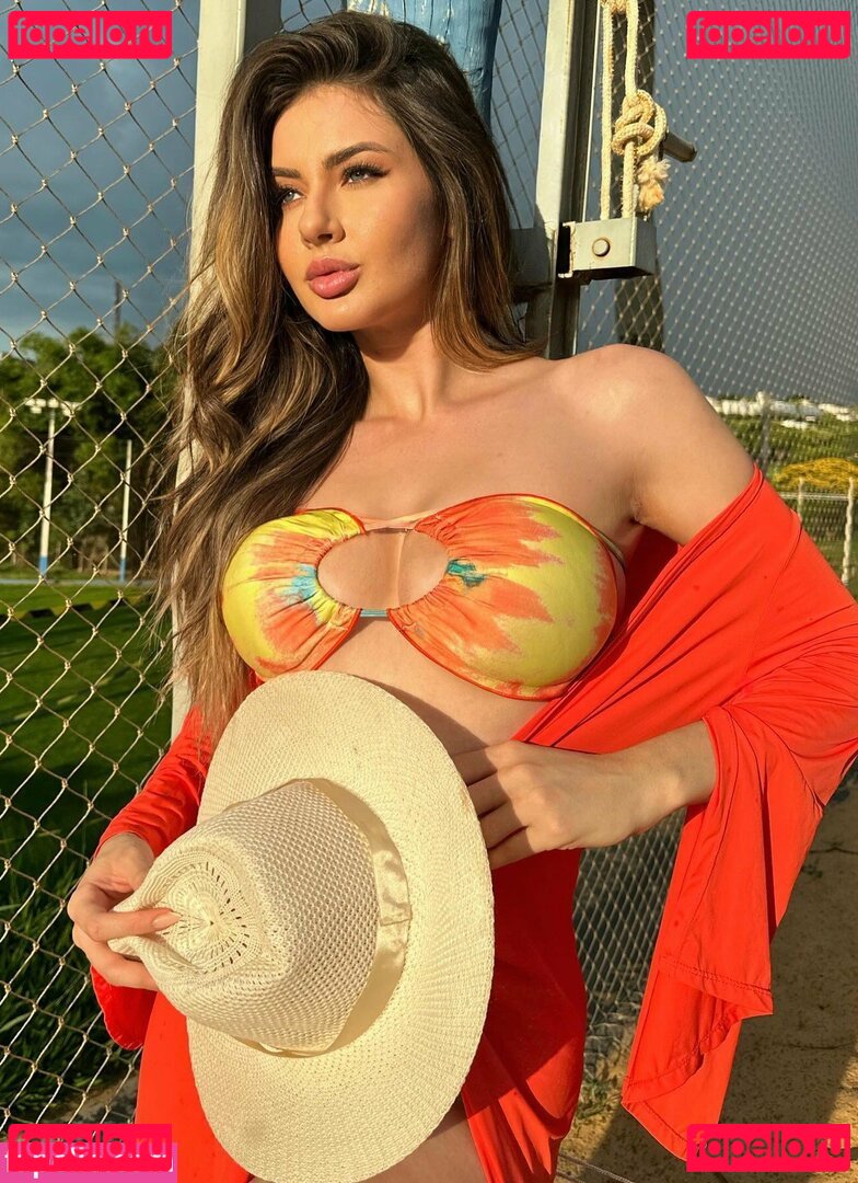 Amanda Girotto Nude Onlyfans Photo 12