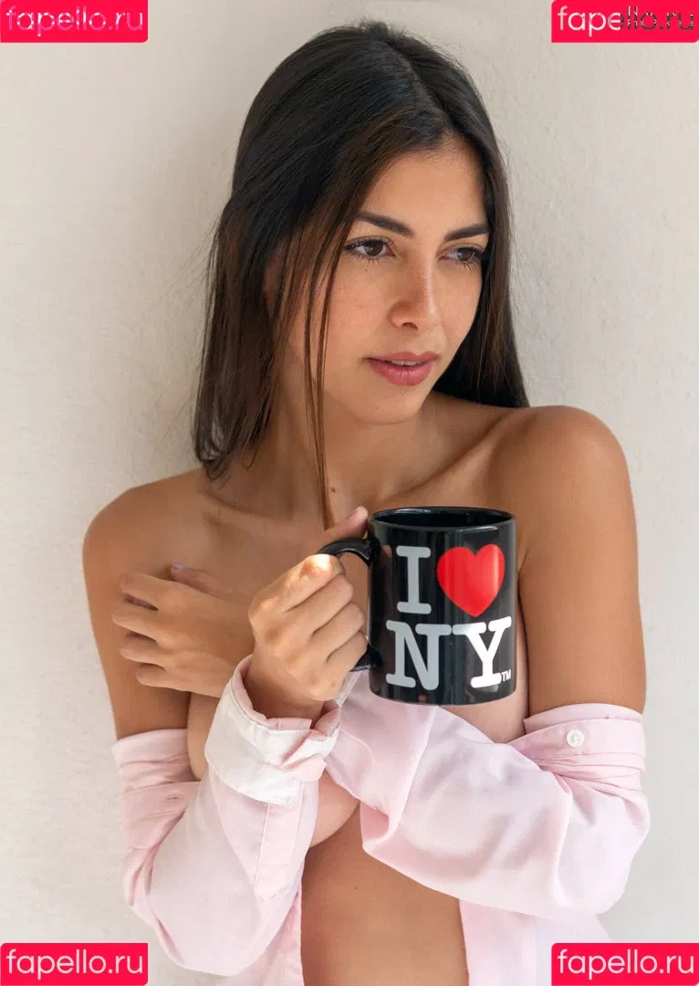 Ari Dugarte Onlyfans Photo Gallery 