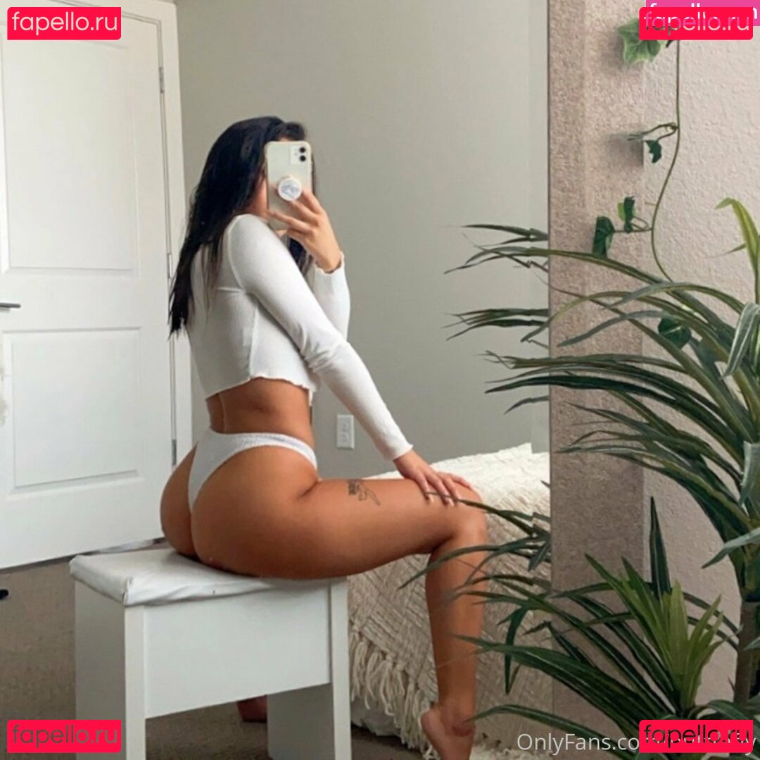 Butttafly Nude Onlyfans Photo 3
