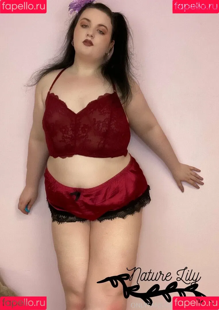 naturebabylily Onlyfans Photo Gallery 