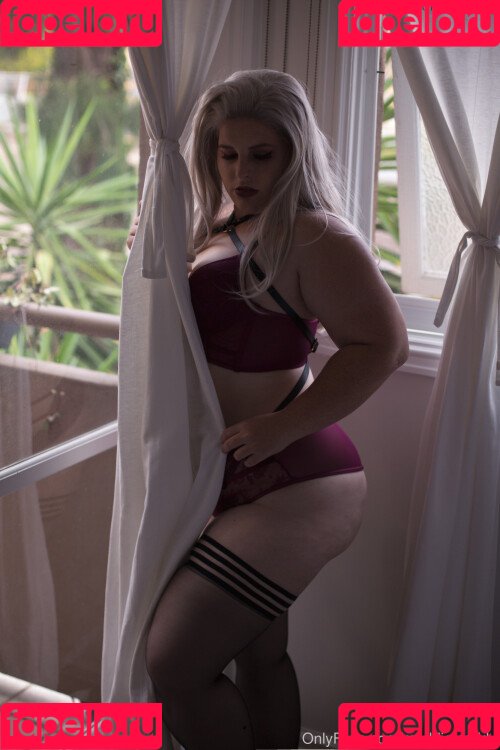 MaddicMaddy Onlyfans Photo Gallery 