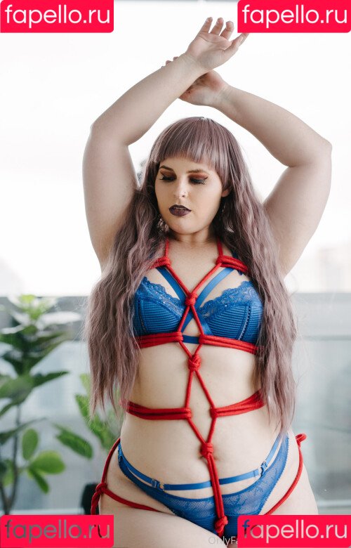 MaddicMaddy Onlyfans Photo Gallery 