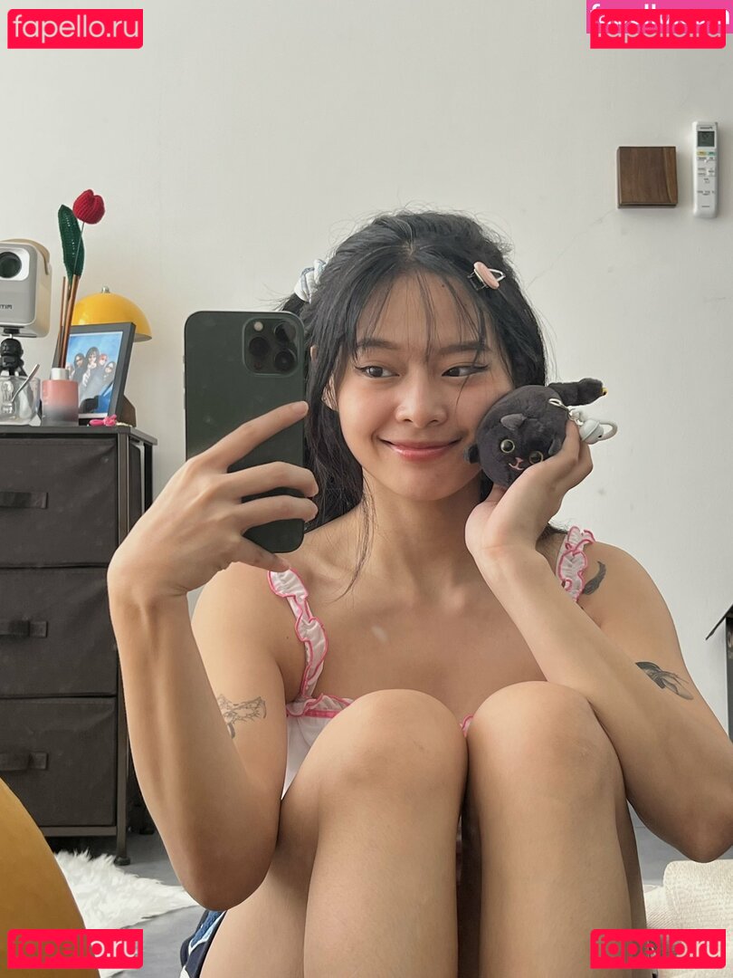 miceraa Nude Onlyfans Photo 28