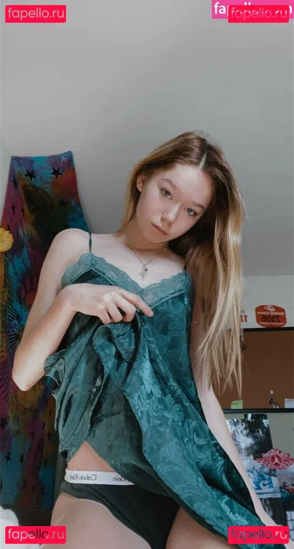 babylipss13 Onlyfans Photo Gallery 