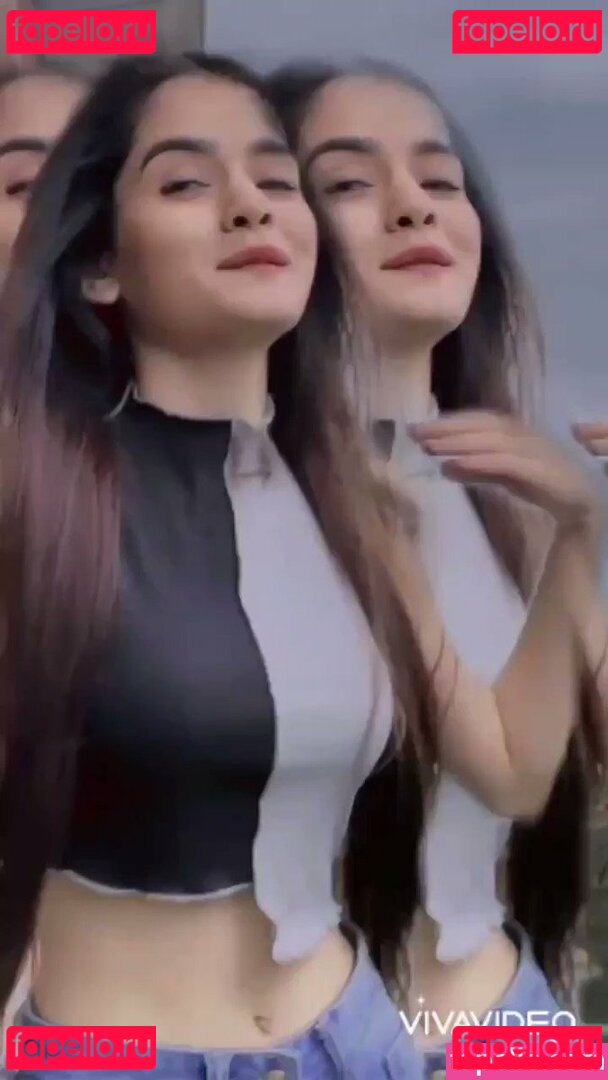 Neha Jethwani Nude Onlyfans Photo 11
